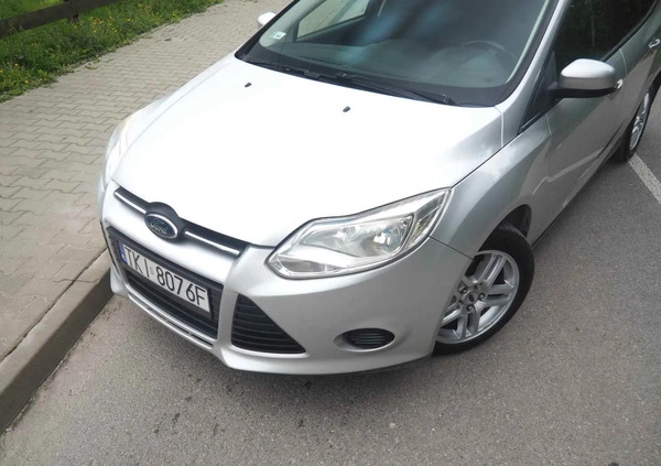 Ford Focus cena 19900 przebieg: 238790, rok produkcji 2011 z Braniewo małe 667